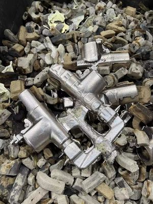 Αυτόματη μηχανή κατασκευής βρύσης με 2000mm X 1500mm X 1800mm από ανοξείδωτο χάλυβα
